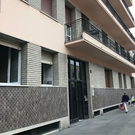 Accogliente bilocale Appartamento Milano Esterno foto